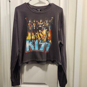 🖤 Vintage-Inspired KISS Long Sleeve Cropped Tee 🖤